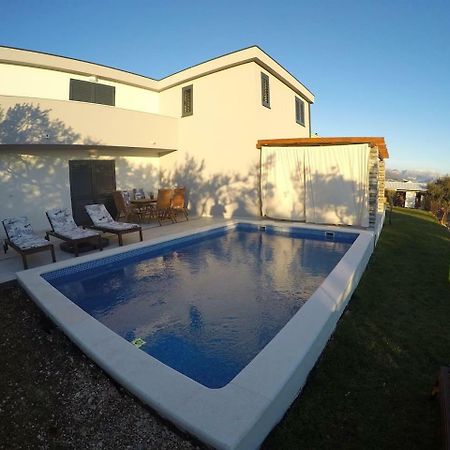 The Globetrotter'S Residence Kastel Novi Exterior photo